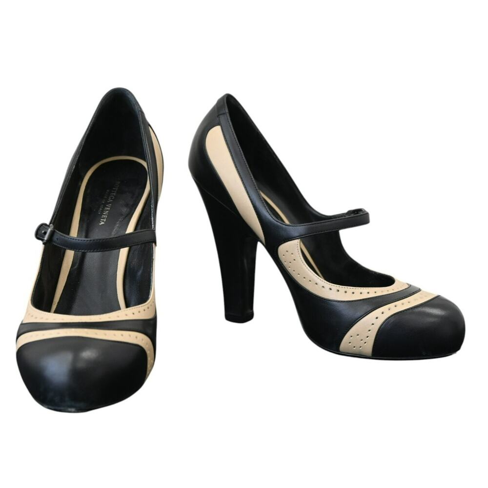 Bottega Veneta Colorblock Black Beige Perforated Mary Jane Pumps Size 37.5